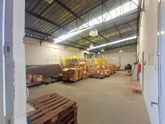 Galpão / Barracão com 307m², à venda, no bairro Vila de Vito em Jundiaí