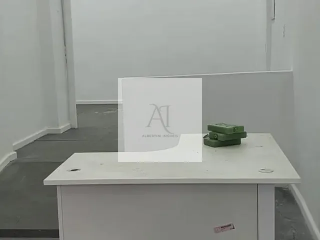 Galpão / Barracão com 203m², para alugar, no bairro Pinheiros em São Paulo