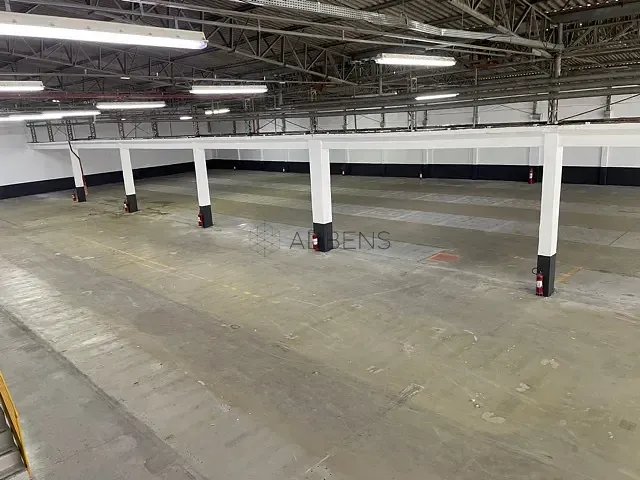 Galpão / Barracão com 7688m², para alugar, no bairro Jardim Humaitá em São Paulo