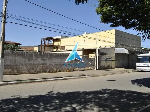 Galpão / Barracão com 1440m², à venda, no bairro Vila Isa em Governador Valadares