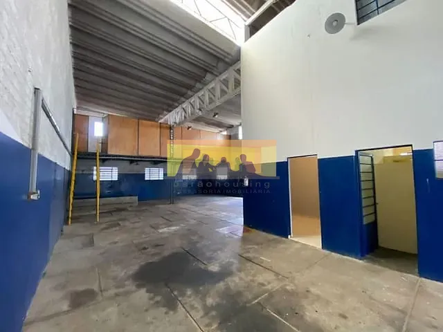 Galpão / Barracão com 384m², à venda, no bairro Vila Santa Isabel em Campinas
