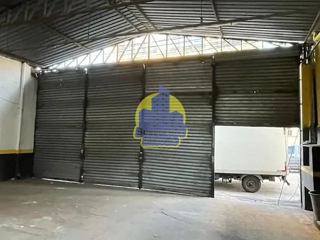 Galpão / Barracão com 350m², para alugar, no bairro Centro em Osasco