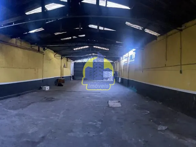 Galpão / Barracão com 350m², para alugar, no bairro Centro em Osasco