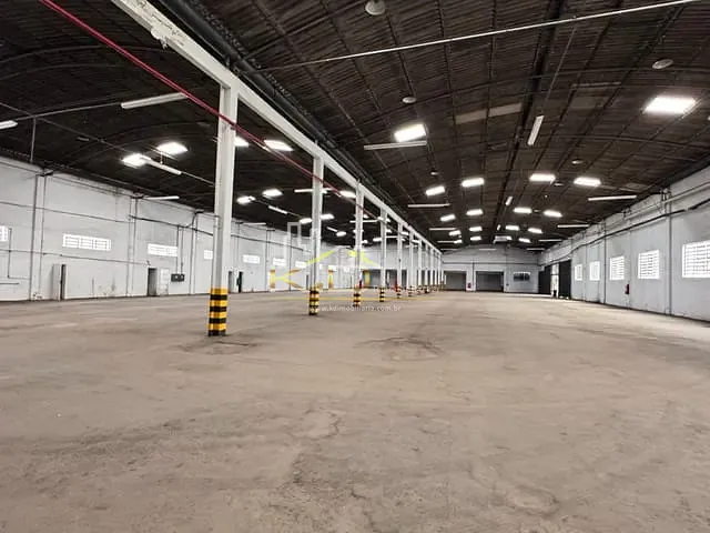 Galpão / Barracão com 6217m², para alugar, no bairro Jardim Humaitá em São Paulo