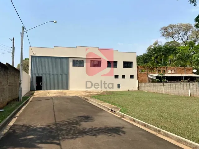 Galpão / Barracão para alugar, no bairro Jardim Itália em Pirassununga