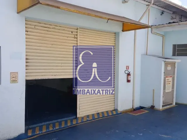Galpão / Barracão com 650m², para alugar, no bairro Jardim Paulista em São José dos Campos