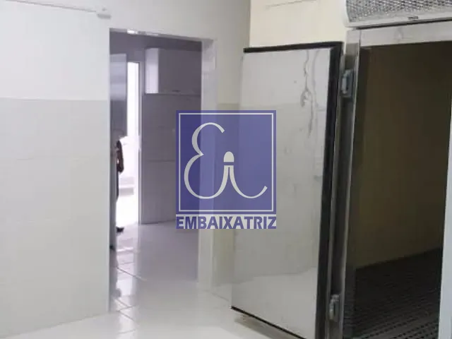 Galpão / Barracão com 650m², para alugar, no bairro Jardim Paulista em São José dos Campos