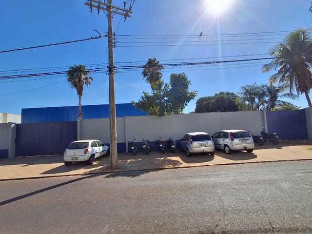Galpão / Barracão com 5000m², para alugar, no bairro Chácaras Caiçara em Birigui
