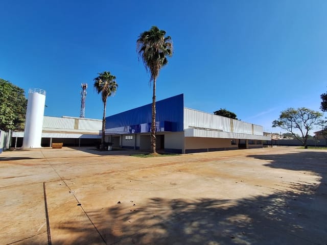 Galpão / Barracão com 5000m², para alugar, no bairro Chácaras Caiçara em Birigui