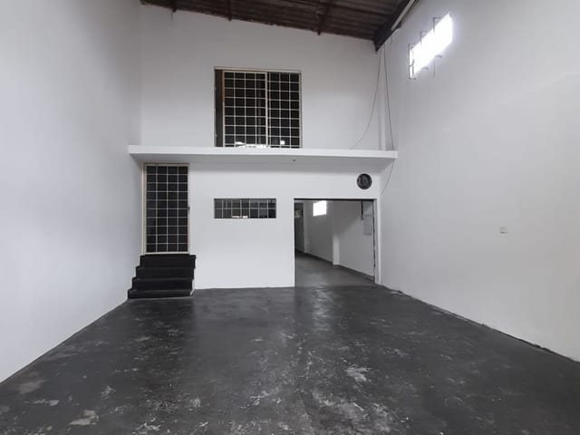 Foto do Galpão / Barracão - Amplo barracão para locação, bem localizado no bairro Iná em São José dos Pinhais, PR. | Haas Imóveis