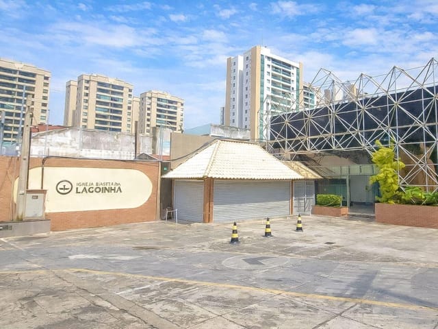 Galpão / Barracão para alugar, no bairro Luzia em Aracaju