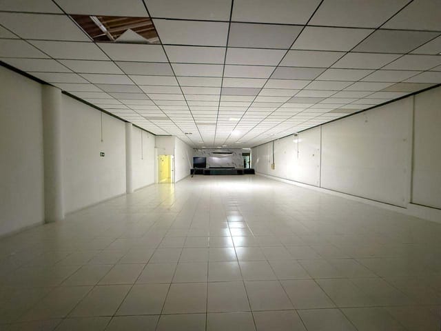 Galpão / Barracão para alugar, no bairro Luzia em Aracaju