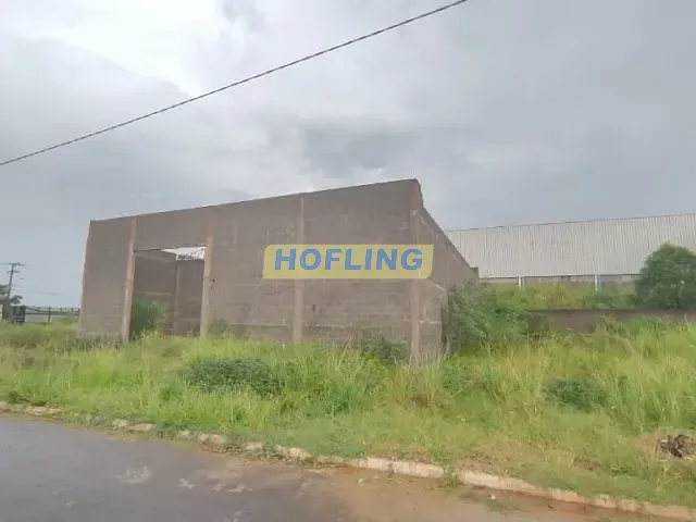 Galpão / Barracão com 460m², para alugar, no bairro Jardim Novo em Rio Claro