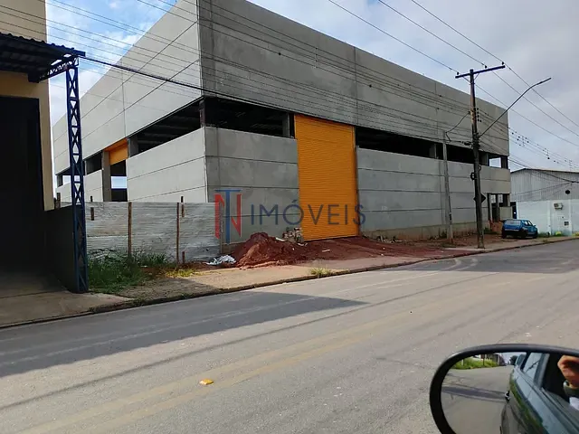 Galpão / Barracão com 1600m², para alugar, no bairro Vila Industrial em Bom Jesus dos Perdões