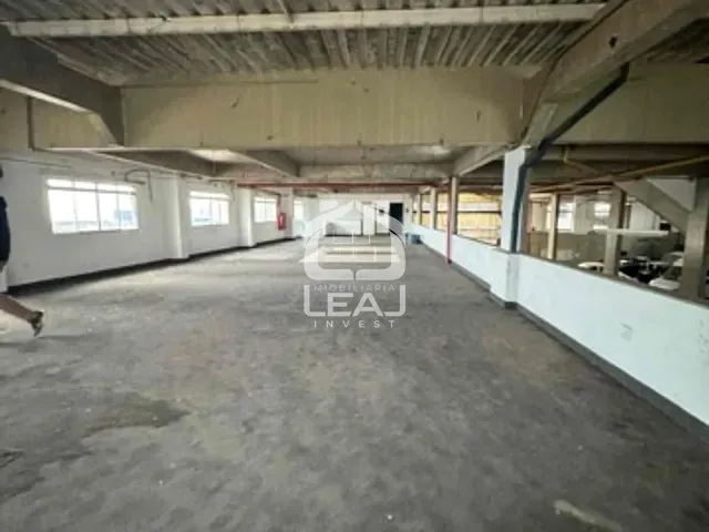 Galpão / Barracão com 1396m², para alugar, no bairro Jardim Flórida em Barueri