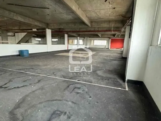Galpão / Barracão com 1396m², para alugar, no bairro Jardim Flórida em Barueri