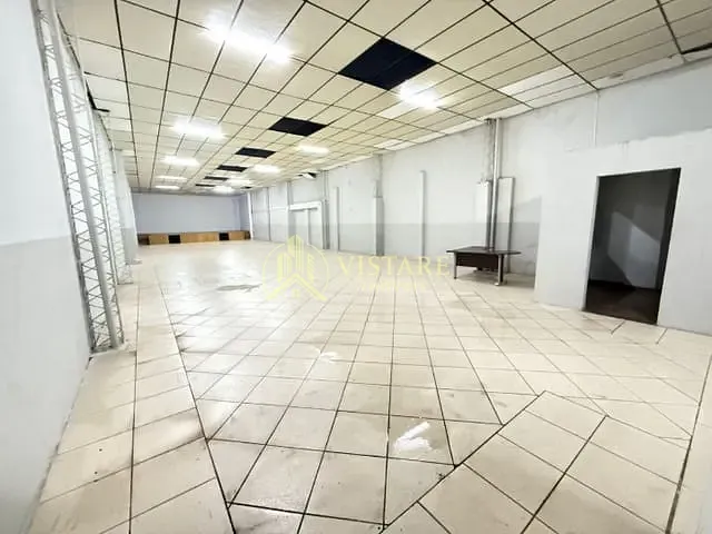 Galpão / Barracão com 450m², para alugar, no bairro Paulicéia em Piracicaba
