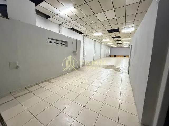 Galpão / Barracão com 450m², para alugar, no bairro Paulicéia em Piracicaba