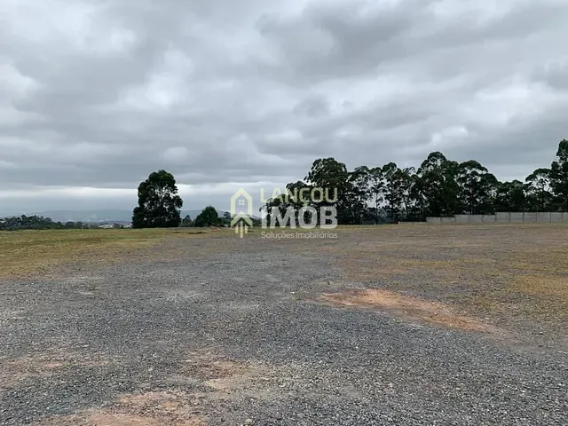 Galpão / Barracão com 15000m², para alugar, no bairro Jardim das Colinas em Franco da Rocha