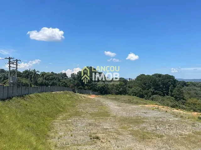 Galpão / Barracão com 15000m², para alugar, no bairro Jardim das Colinas em Franco da Rocha