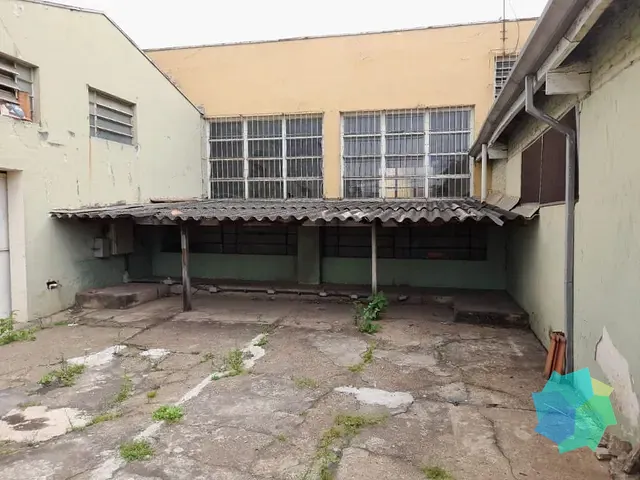 Galpão / Barracão com 840m², à venda, no bairro Centro em Salto
