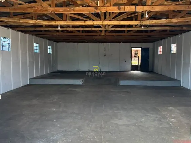 Galpão / Barracão com 406m², para alugar, no bairro Batel em Guarapuava