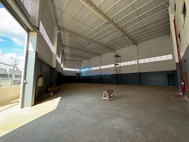 Galpão / Barracão com 1100m², para alugar, no bairro Europark Comercial em Indaiatuba