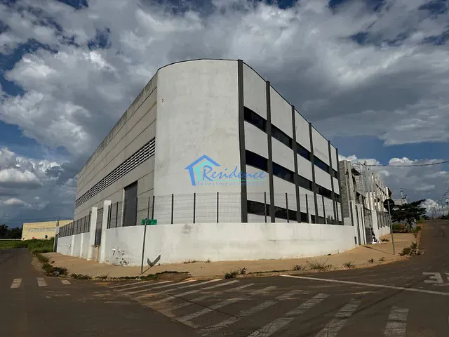 Galpão / Barracão com 1100m², para alugar, no bairro Europark Comercial em Indaiatuba