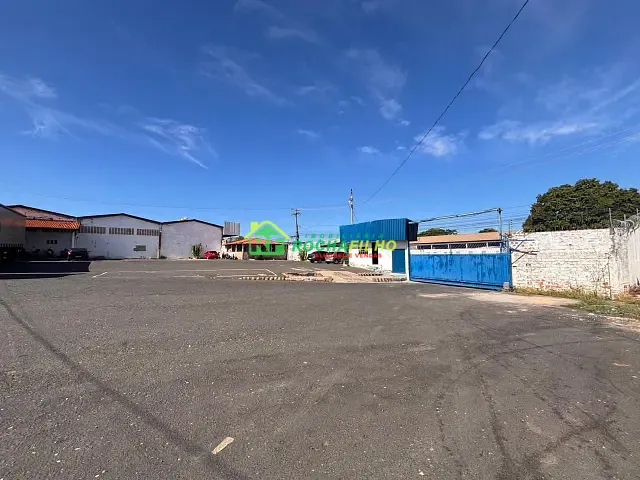 Galpão / Barracão com 6000m² 1 quarto e 1 banheiro, para alugar, no bairro Vermelha em Teresina