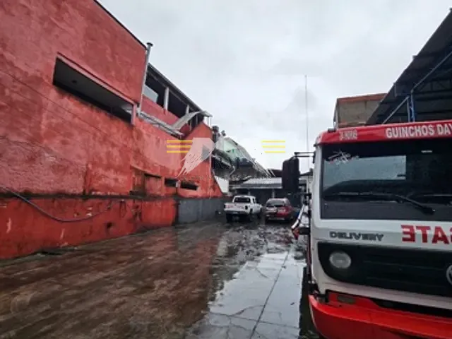 Galpão / Barracão com 600m², à venda, no bairro Parque Santo Eduardo em São Paulo