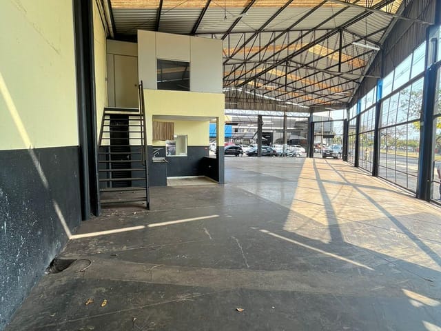 Foto do Galpão / Barracão - Galpão / Barracão para locação, Centro, Londrina, PR | ZBM NEGOCIOS IMOBILIARIOS