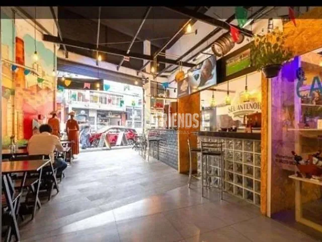 Galpão / Barracão com 800m², para alugar, no bairro Vila Prudente em São Paulo