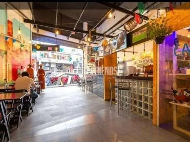 Galpão / Barracão com 800m², para alugar, no bairro Vila Prudente em São Paulo