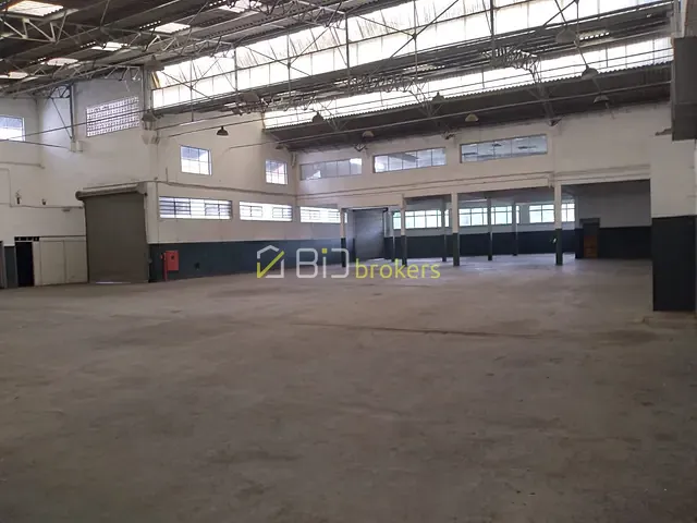 Galpão / Barracão com 5300m², para alugar, no bairro Remédios em Osasco