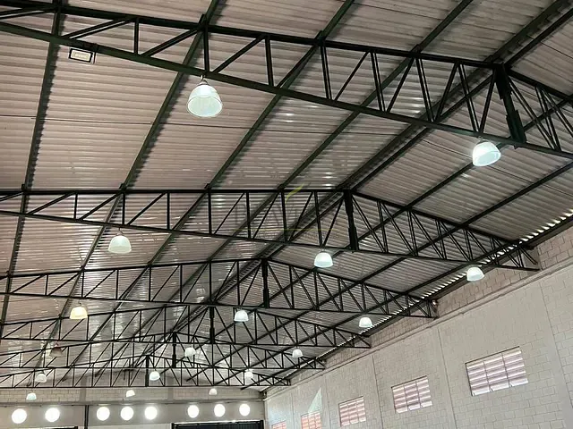 Galpão / Barracão com 1700m², para alugar, no bairro Guaxinduva em Atibaia