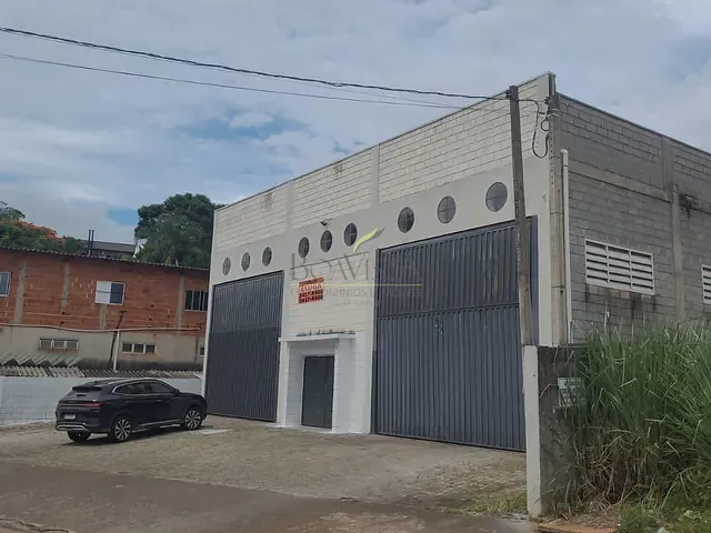 Galpão / Barracão com 1700m², para alugar, no bairro Guaxinduva em Atibaia