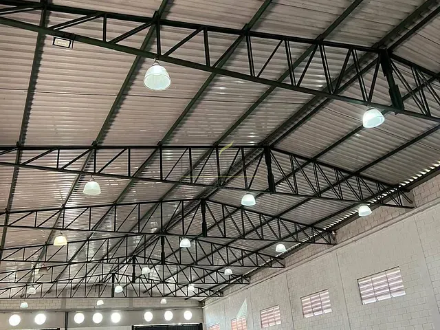 Galpão / Barracão com 1700m², para alugar, no bairro Guaxinduva em Atibaia