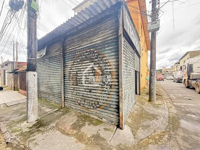 Galpão / Barracão com 90m², para alugar, no bairro Sítio Paecara (Vicente de Carvalho) em Guarujá