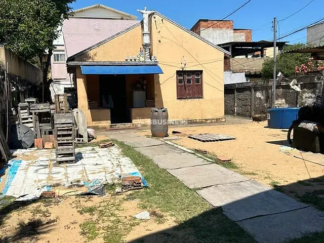 Casa com 180m², à venda, no bairro Parque Calabouço em Campos dos Goytacazes