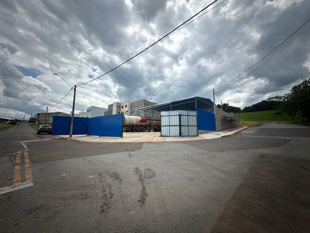Galpão / Barracão com 1108m², à venda, no bairro Vale do Sol em Piracicaba