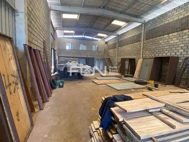 Galpão / Barracão com 294m², para alugar, no bairro Jardim Limoeiro em Camaçari