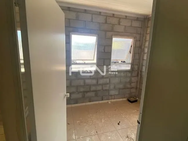 Galpão / Barracão com 294m², para alugar, no bairro Jardim Limoeiro em Camaçari