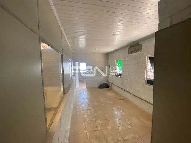 Galpão / Barracão com 294m², para alugar, no bairro Jardim Limoeiro em Camaçari
