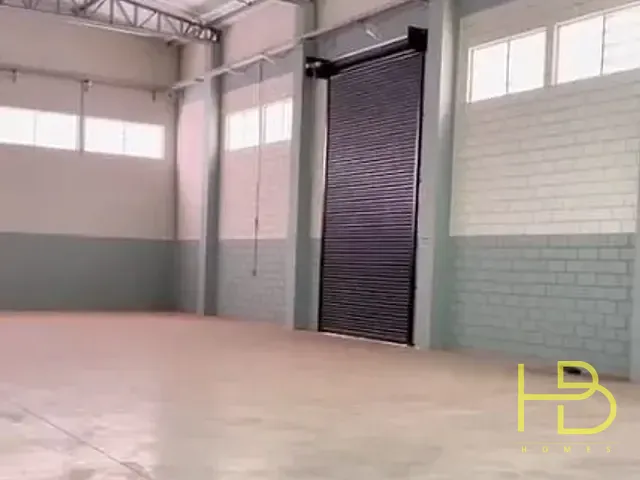 Galpão / Barracão com 1200m², para alugar, no bairro Éden em Sorocaba