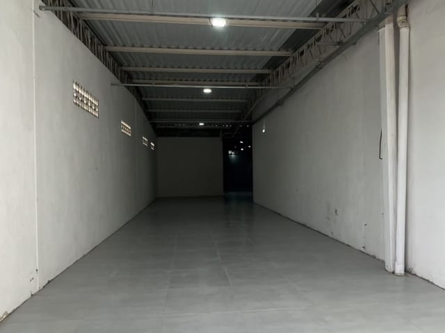 Loja com 630m², para alugar, no bairro Quissama em Petrópolis