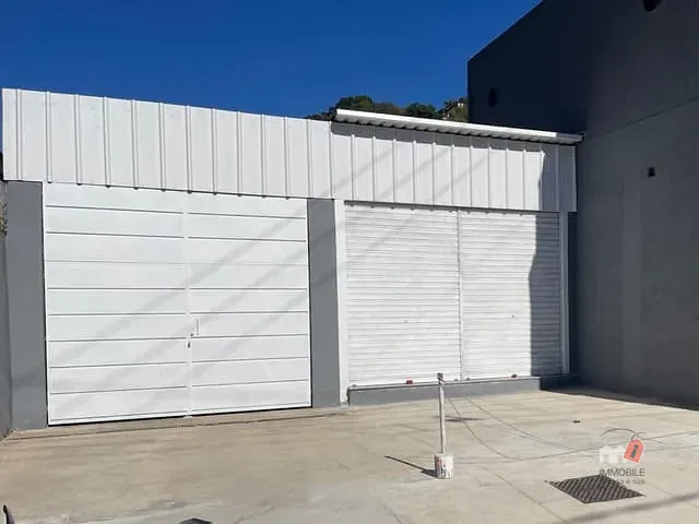 Loja com 630m², para alugar, no bairro Quissama em Petrópolis