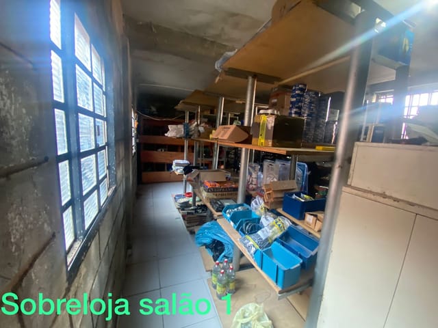 Galpão / Barracão com 290m², à venda, no bairro Conjunto Habitacional Parque da Floresta em Campinas