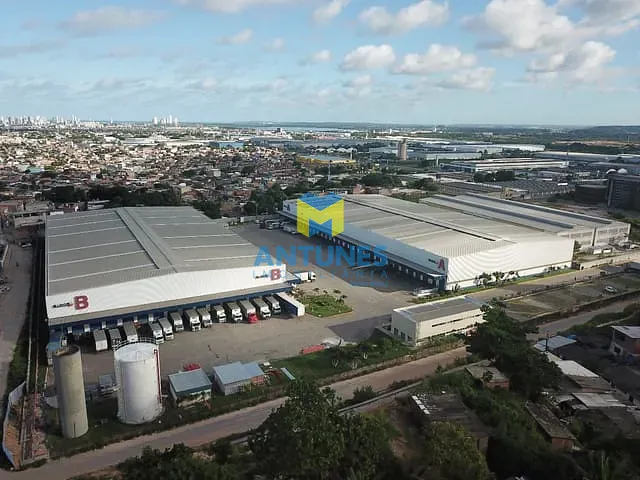 Galpão / Barracão com 1388m², para alugar, no bairro Prazeres em Jaboatão dos Guararapes