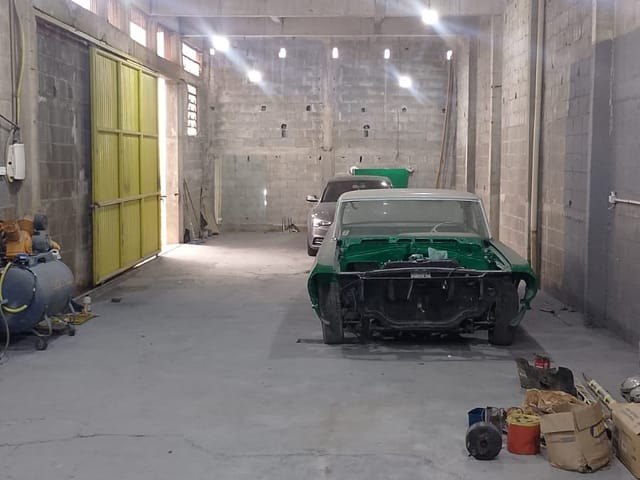 Galpão / Barracão com 120m², para alugar, no bairro Jardim Figueira Grande em São Paulo