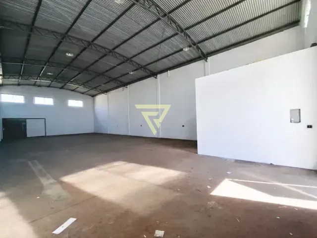 Galpão / Barracão com 285m², para alugar, no bairro Vila Carvalho em Ribeirão Preto